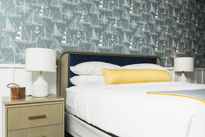 Room 45 of 273