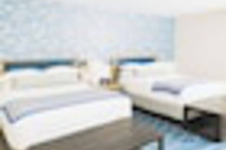 Room 74 of 273