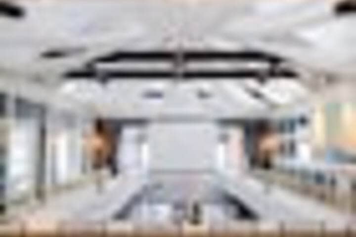 Ballroom/Hall 173 of 273